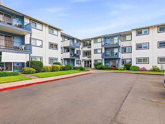 2nd image of 950 Evergreen Rd APT 318