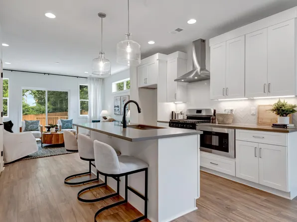 211 Duke St #B, Nashville, TN 37207