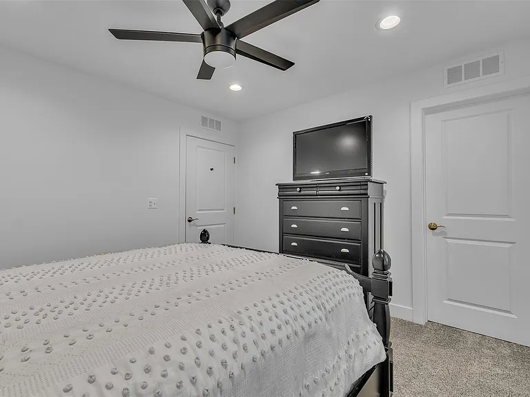 5264 Cooley Lake Rd — Photo 47