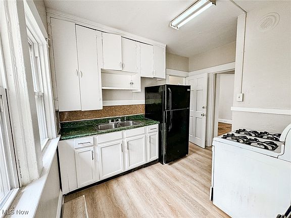 2nd image of 11509 Hopkins Ave