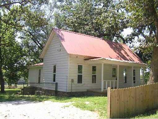 2nd image of 16879 Robinson Rd