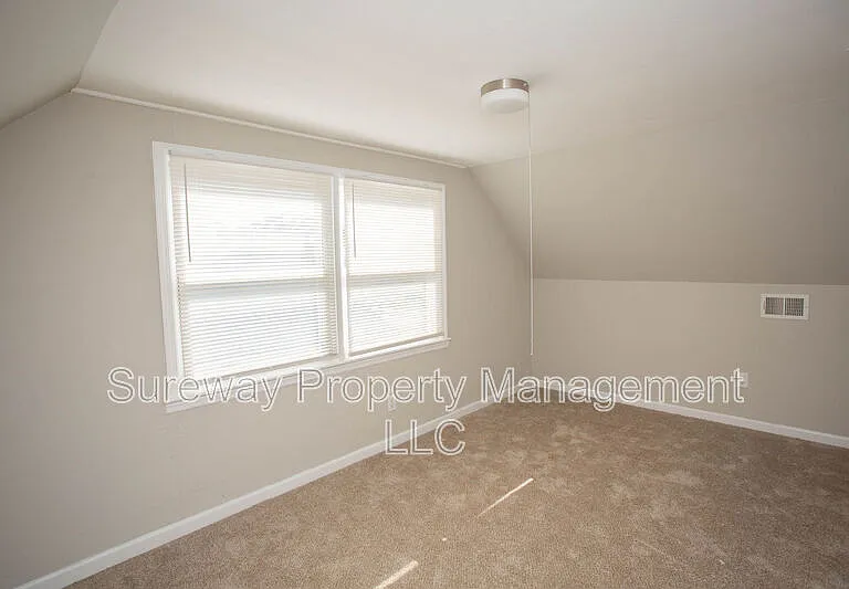 11 Sedgwick Ln — Photo 31