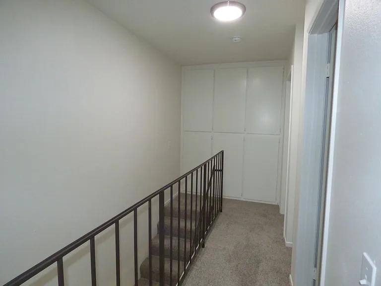 5065 Thorne Dr — Photo 14