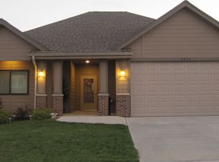 4907 Cedarbrook Dr, Council Bluffs, IA 51503