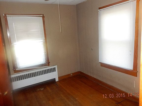 2nd image of 4943 W South St
