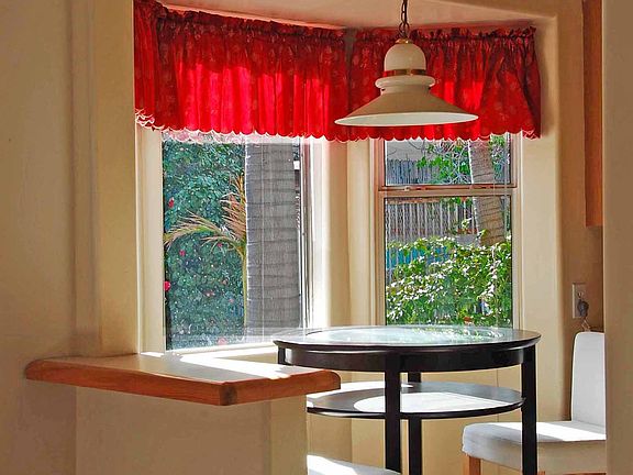 Kitchen Bar