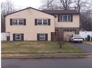 335 Meadowcroft Rd, West Deptford, NJ 08096