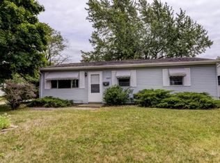 2849 E Cardinal Dr, Decatur, IL 62526