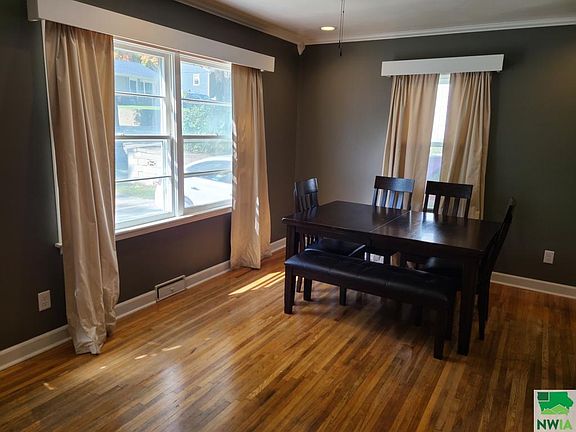 5th image of 3024 S Coral St