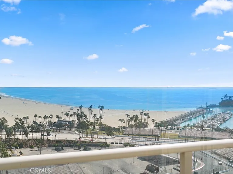 488 E Ocean #P2 — Photo 20