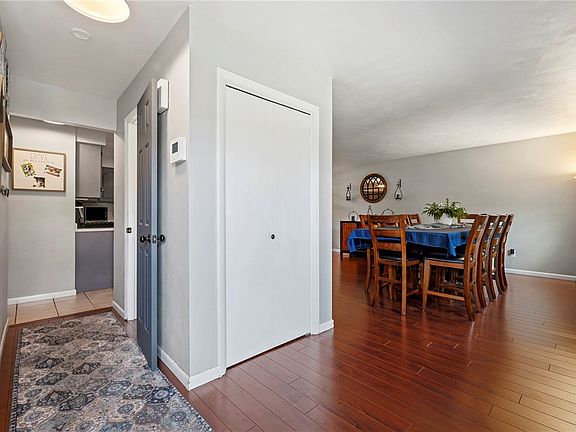 4th image of 248 Sycamore Ridge Dr