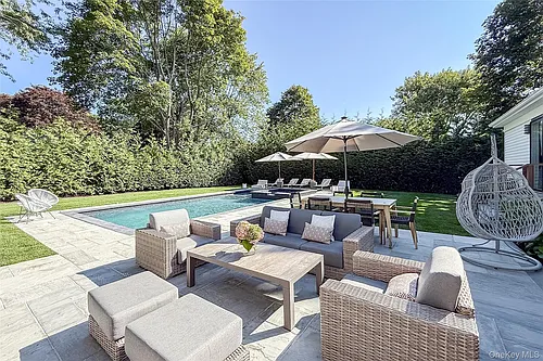 121 Ponquogue Ave Photo 1
