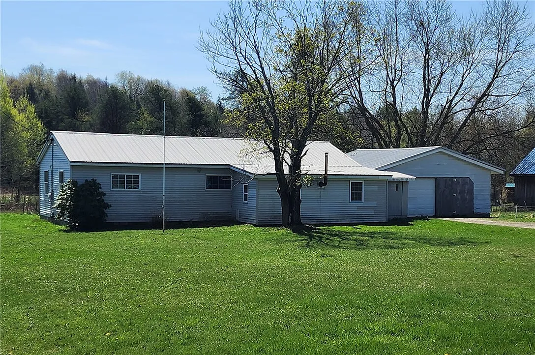 10331 Sampson Rd photo 1