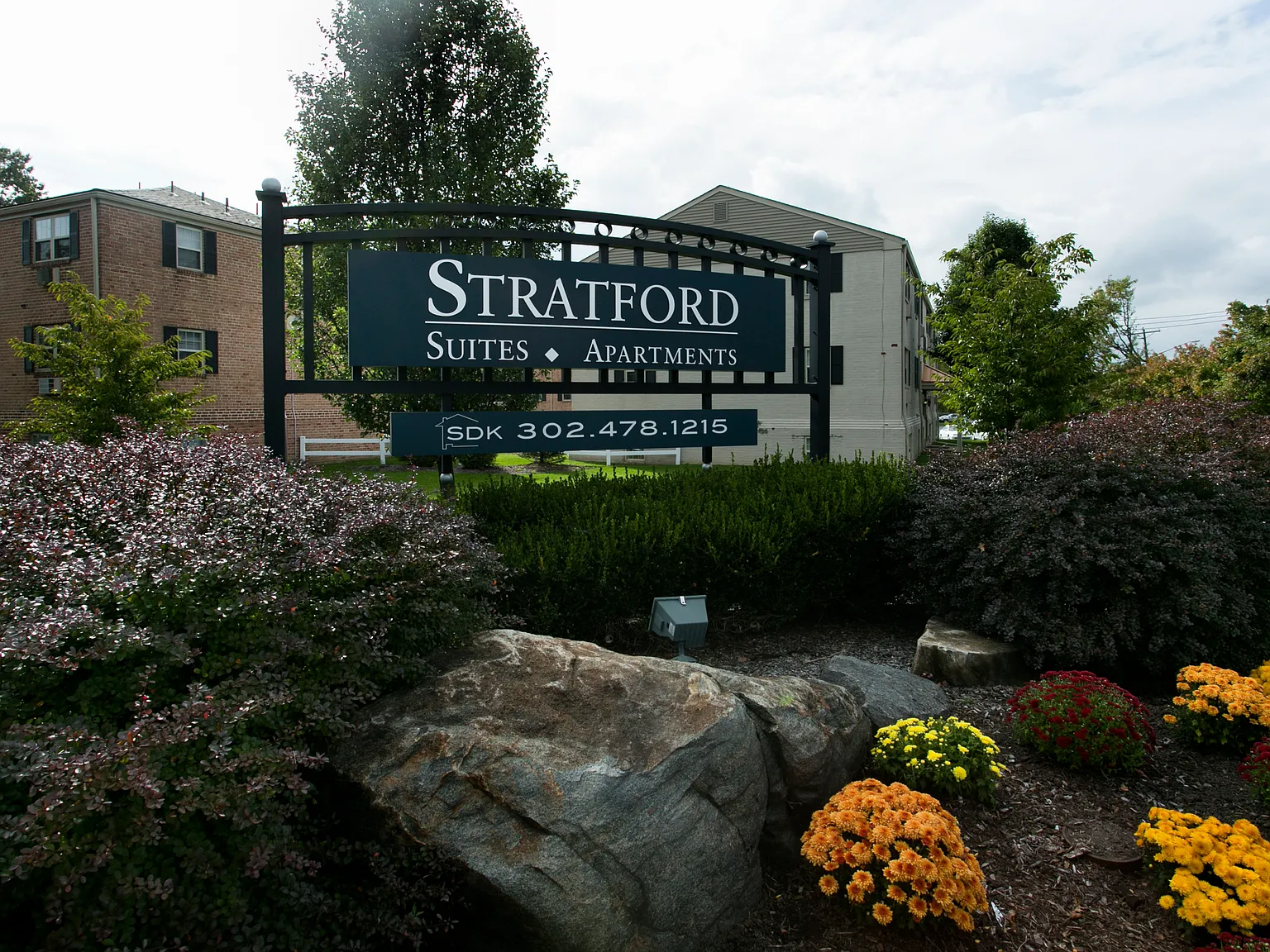 Stratford Apartments — Photo 1