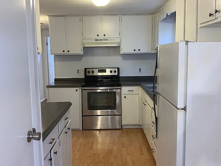 709 Lee Rd — Photo 5