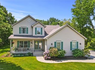 38544 Rogers Rd, Willoughby Hills, OH 44094