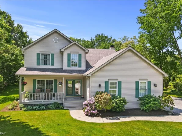 38544 Rogers Rd, Willoughby Hills, OH 44094