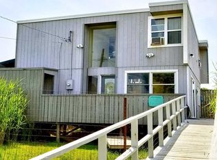 Bayview Ave, Ocean beach, NY 11770