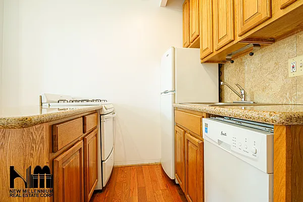 Rented by NMRE | media 25