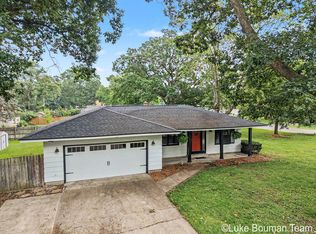 279 Aniline Ave N, Holland, MI 49424