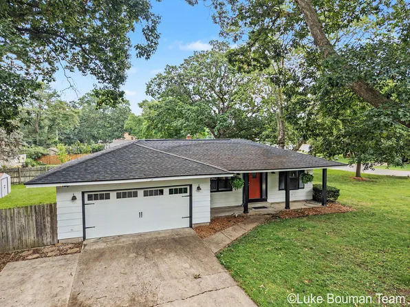 279 Aniline Ave N, Holland, MI 49424