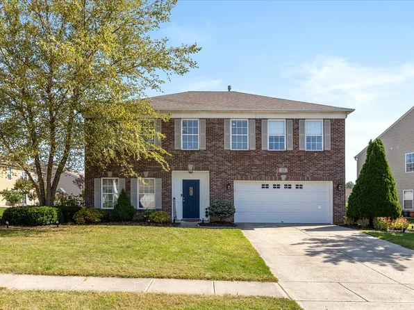 303 Dougherty Ln, Greenwood, IN 46143