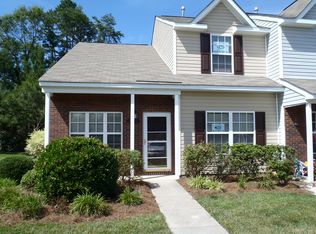 2818 Mayer House Ct, Charlotte, NC 28214