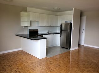 523 Finch Avenue West, Toronto, ON M2R 1N4
