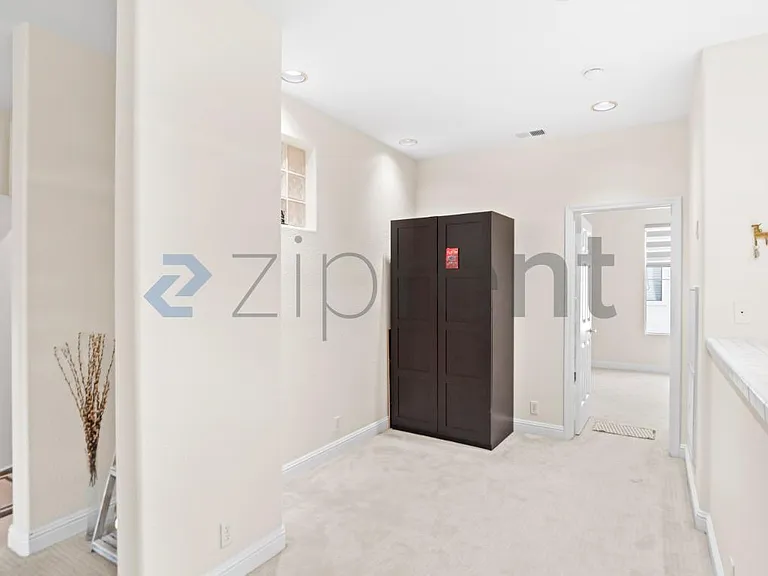 440 Navaro Pl #219 — Photo 20