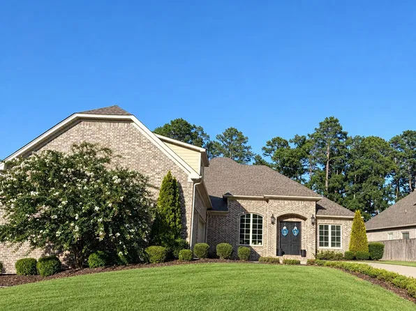 404 Ensbury Dr, Little Rock, AR 72223