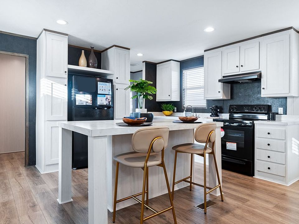 1st image of 5305 Mission Cir