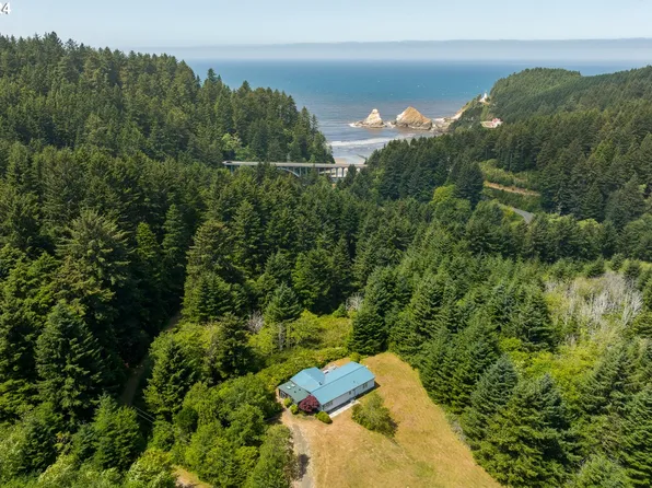 92030 Highway 101, Florence, OR 97439