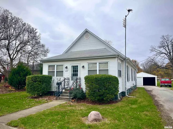437 S Church St, Virden, IL 62690