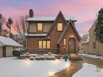 32250 Auburn Dr, Beverly Hills, MI, 48025