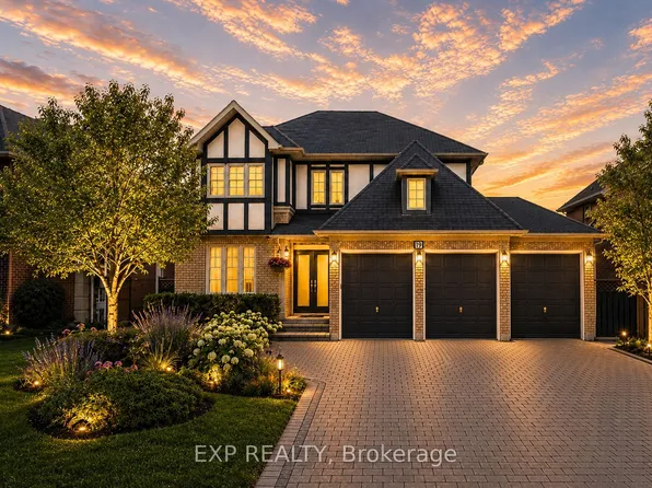 19 Springbrook Dr, Richmond Hill, ON L4B 3R9