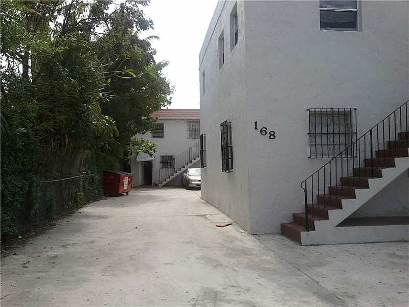 1st image of 168 NW 32nd St APT 3