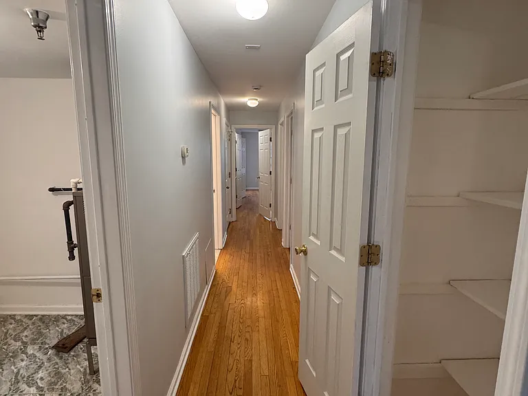 17 Norfolk St #2 — Photo 6