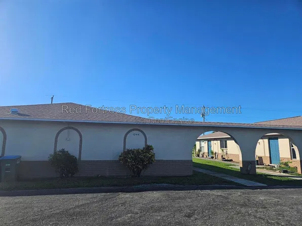 1044 NE 8th St APT 1, Cape Coral, FL 33909