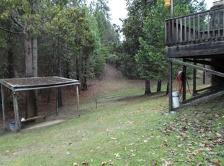 395 Robertson Bridge Rd, Grants Pass, OR 97526