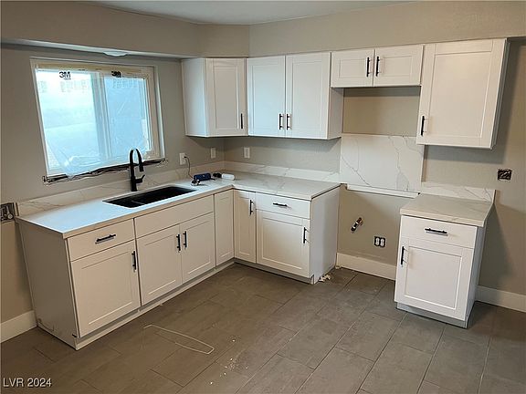 5th image of 1659 Cadillac Ln