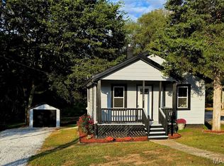 138 Cottage Ave, Cottage Hills, IL