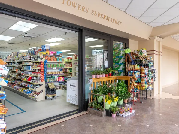 269 Grand Central Parkway image 25 of 25