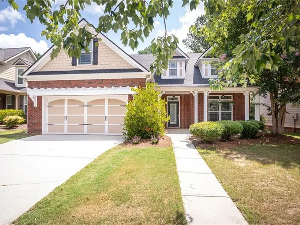 2634 Bay Crest Ln, Loganville, GA 30052