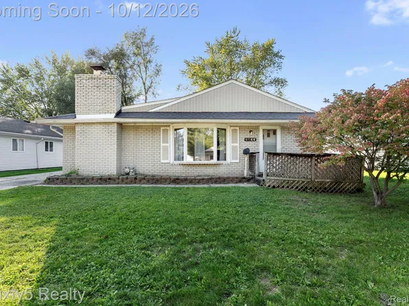 6744 Harding St, Taylor, MI 48180