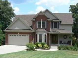 100 Riverwood Dr, Hendersonville, TN 37075
