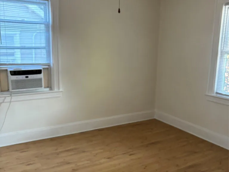 181 Violet Ave #2 — Photo 7