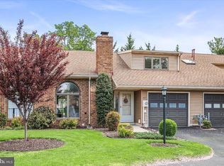 427 Deerfield Dr #427, Hanover, PA 17331