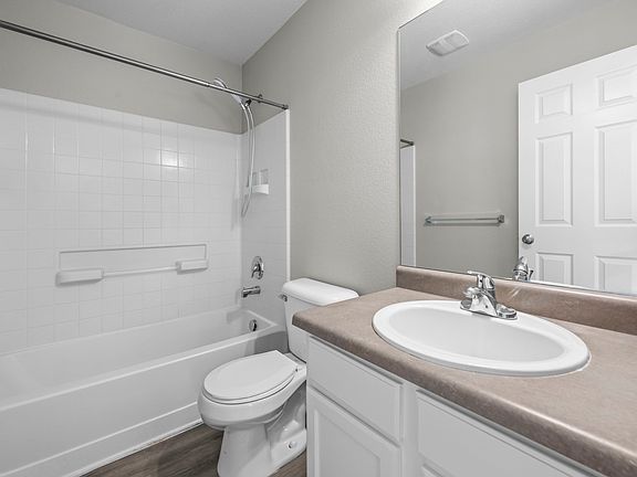 5th image of 26017 E Frost Cir