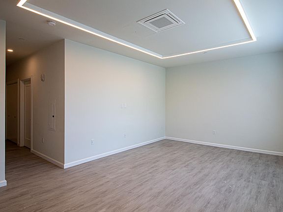 4th image of 1912 Palmer Ave #301