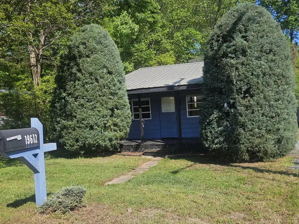 19612 School St, Cornelius, NC 28031